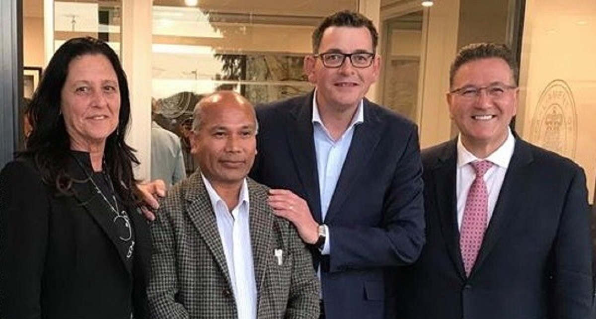  बायाँबाट क्रमशः भिक्टोरिया राज्यकी सांसद क्रिस्चिन कोजिन्स, रामकुमार श्रेष्ठ, पर्यटन एवं खेलकुदमन्त्री जोन एरेन र मुख्यमन्त्री डानियल आन्ड्र्युज।